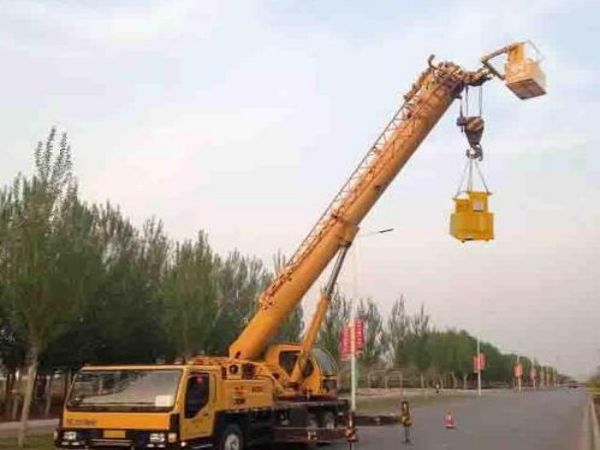 桃城区吊车公司_吊车出租的保养很重要
