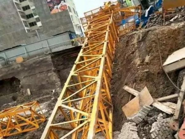 桃城区吊车出租电话_汽车吊新闻-选择吊车出租公司要考虑哪些